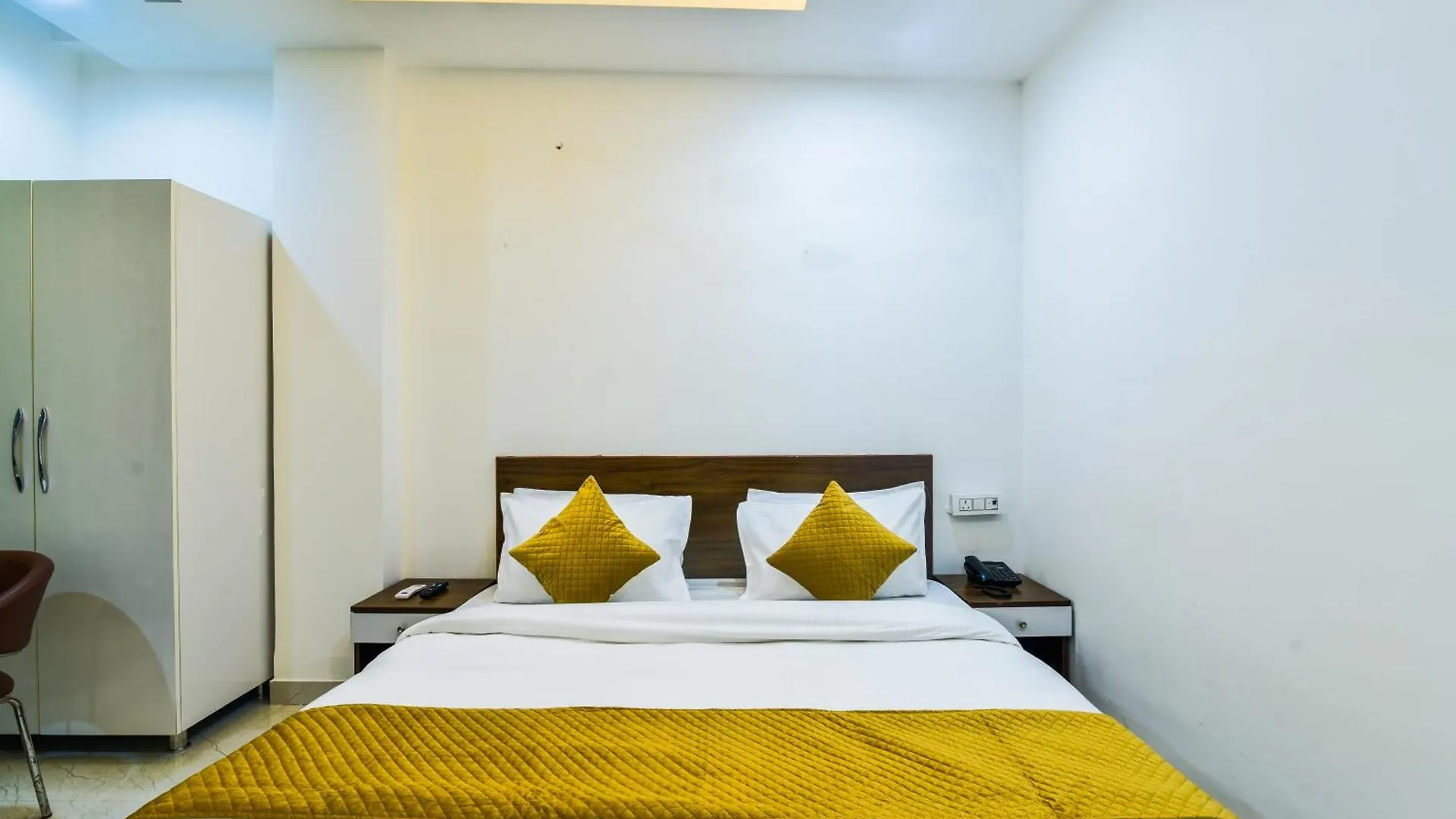 Diplomat Regency Hotel Delhi  3*, Delhi (National Capital Territory of India) India